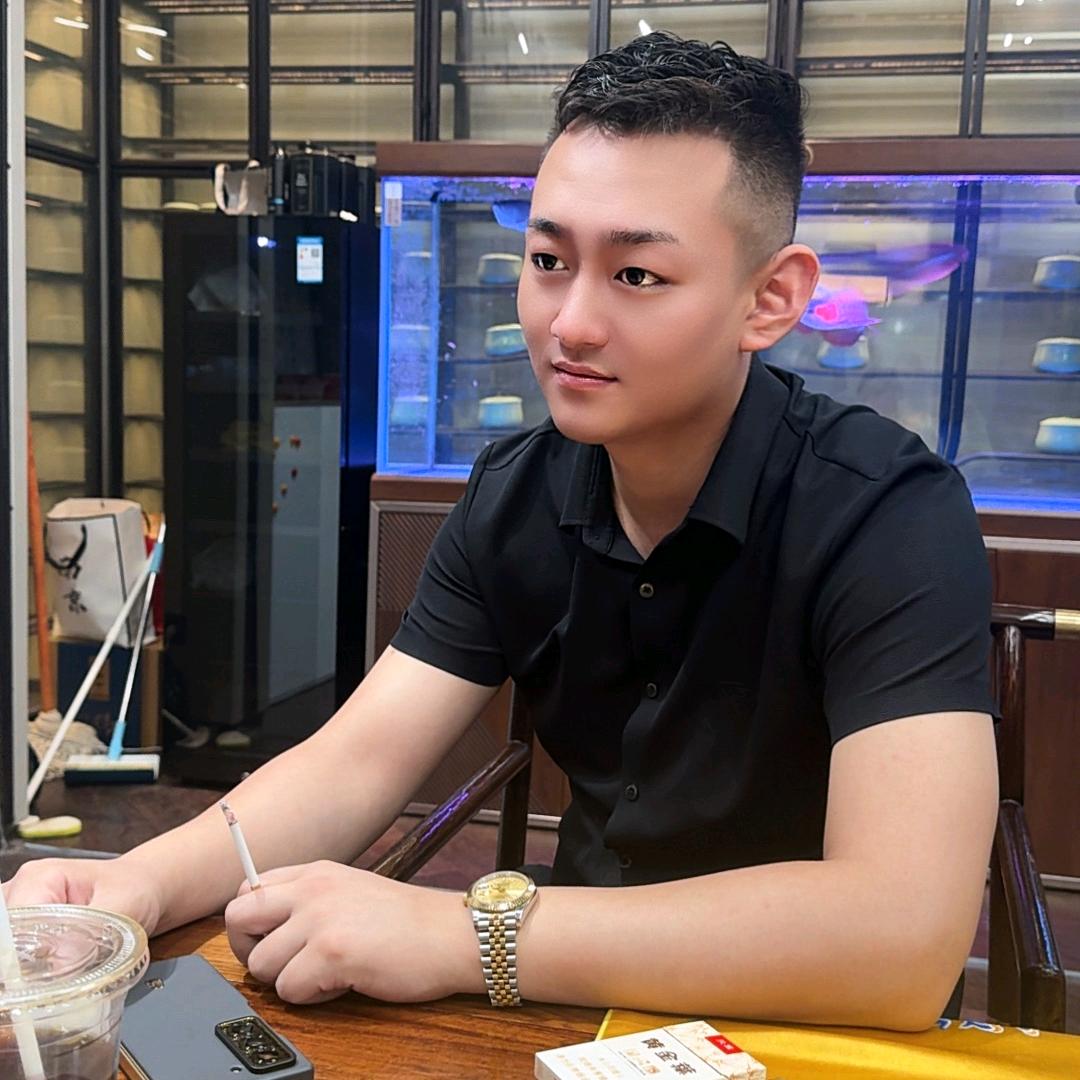 于建航（郑州仿越足浴装饰集团）