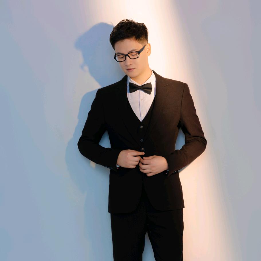 给飞机场送玫瑰花