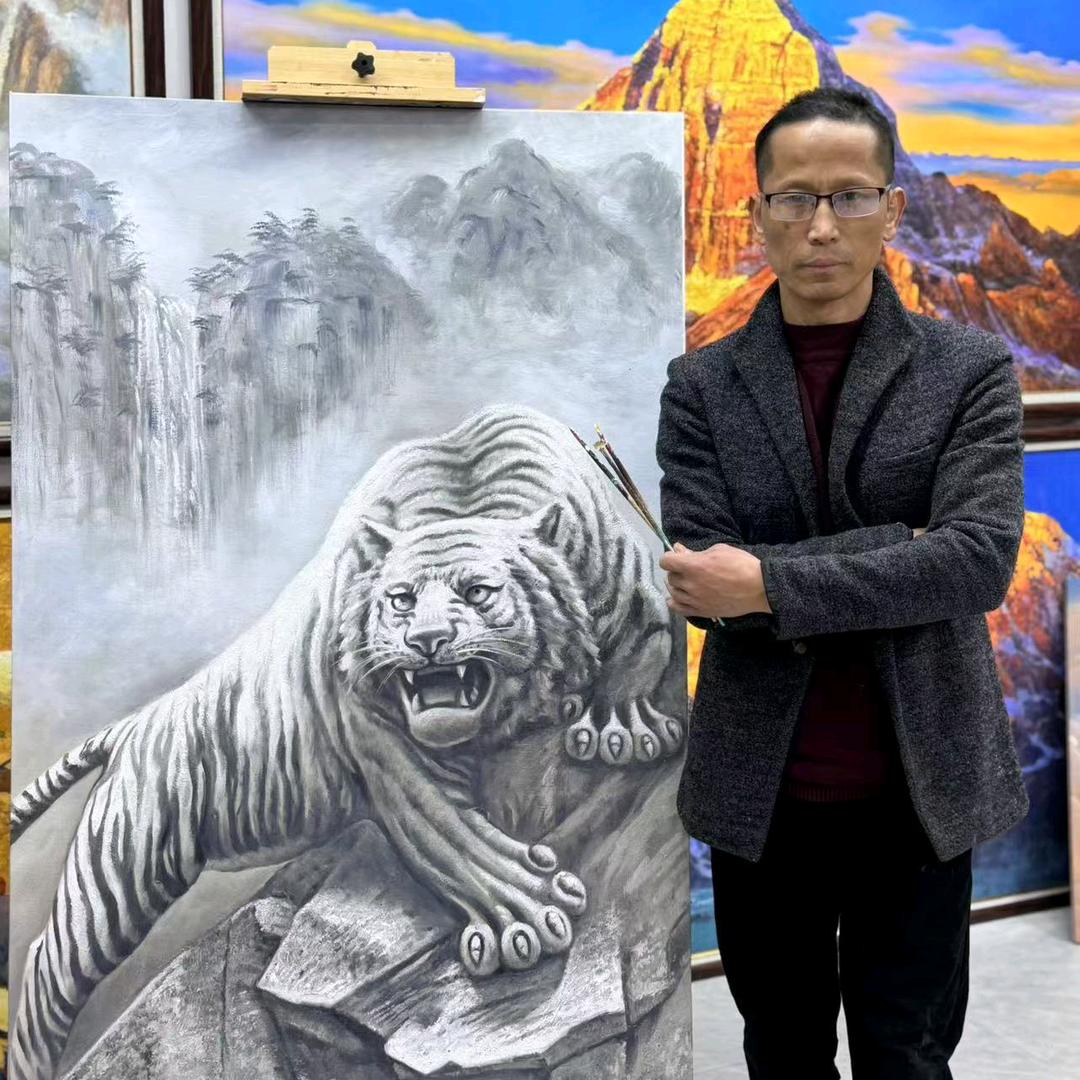张俊龙油画助理