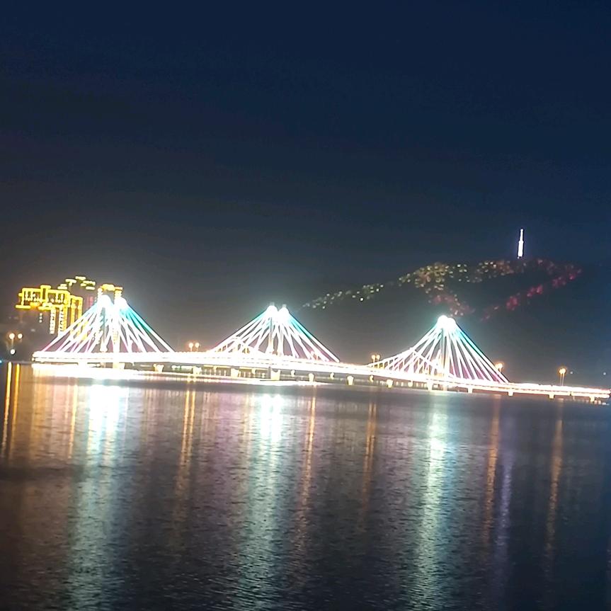 🌹🤫跟着感觉走🤨🌹