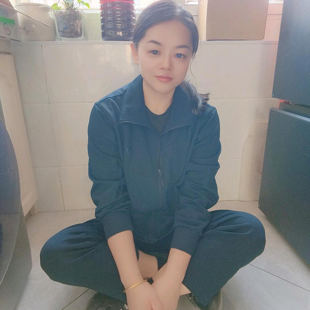 🐰心彤🐰