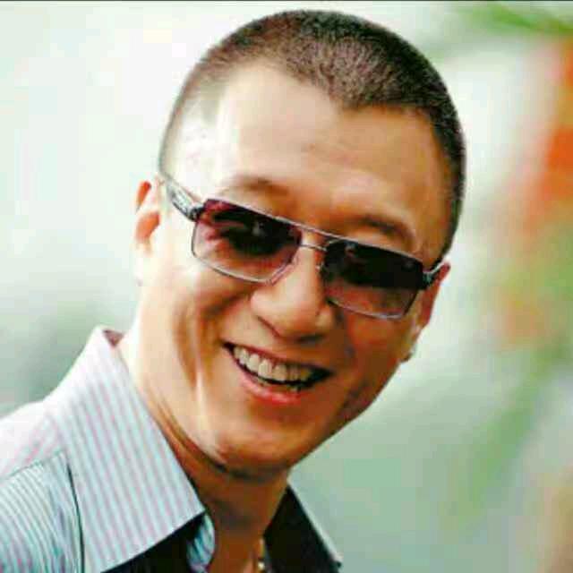 都是狼，不必装佯