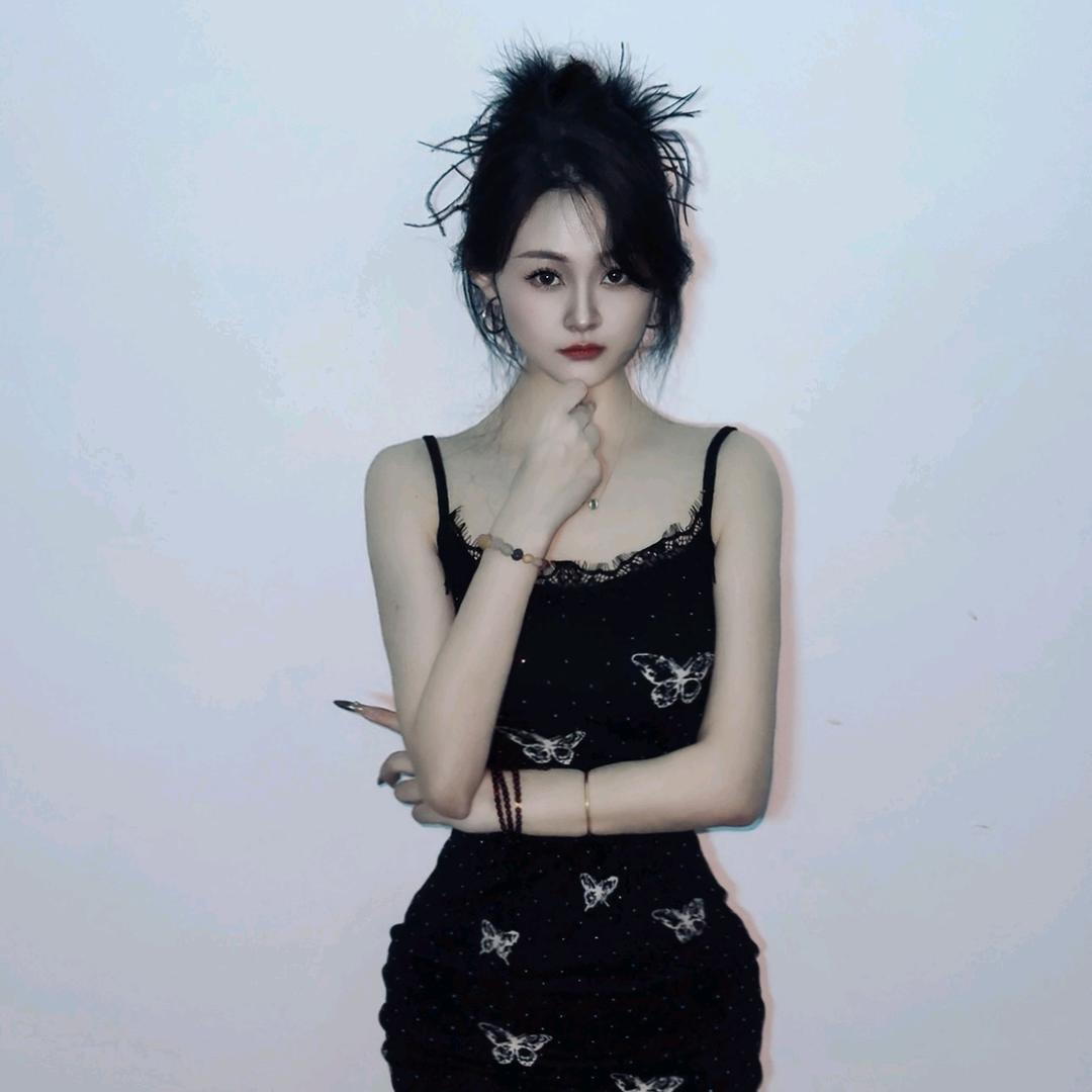 小艳穿搭