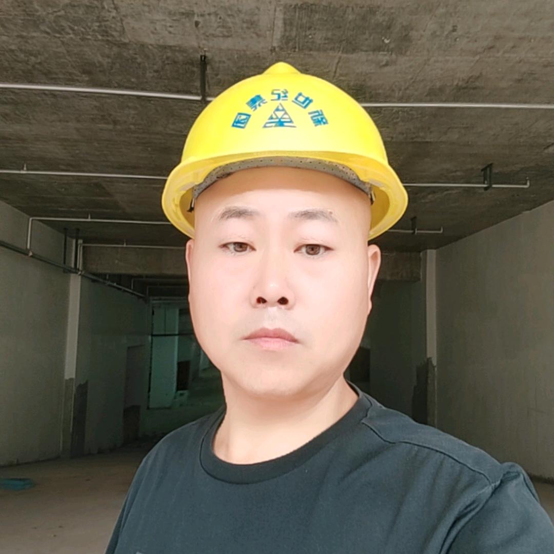 老陈专业打磨，喷腻子粉，喷防水，一条龙