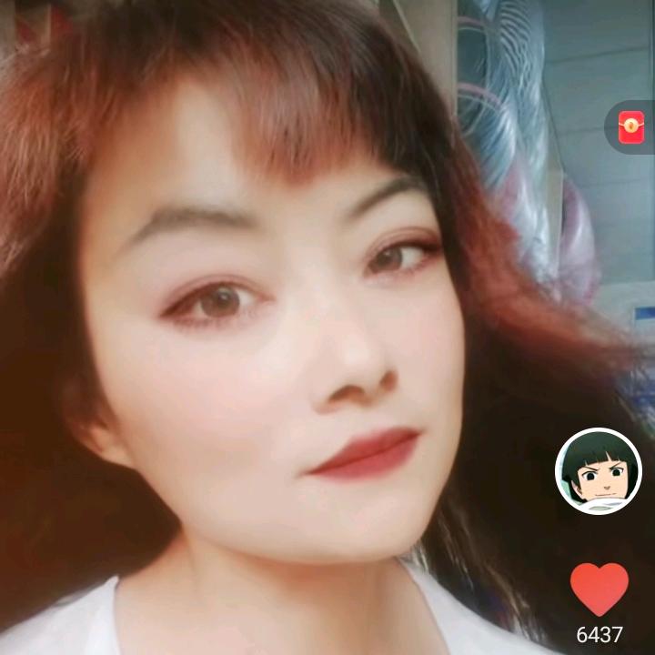 时伟