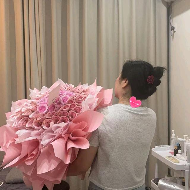 不发胖只发财💐