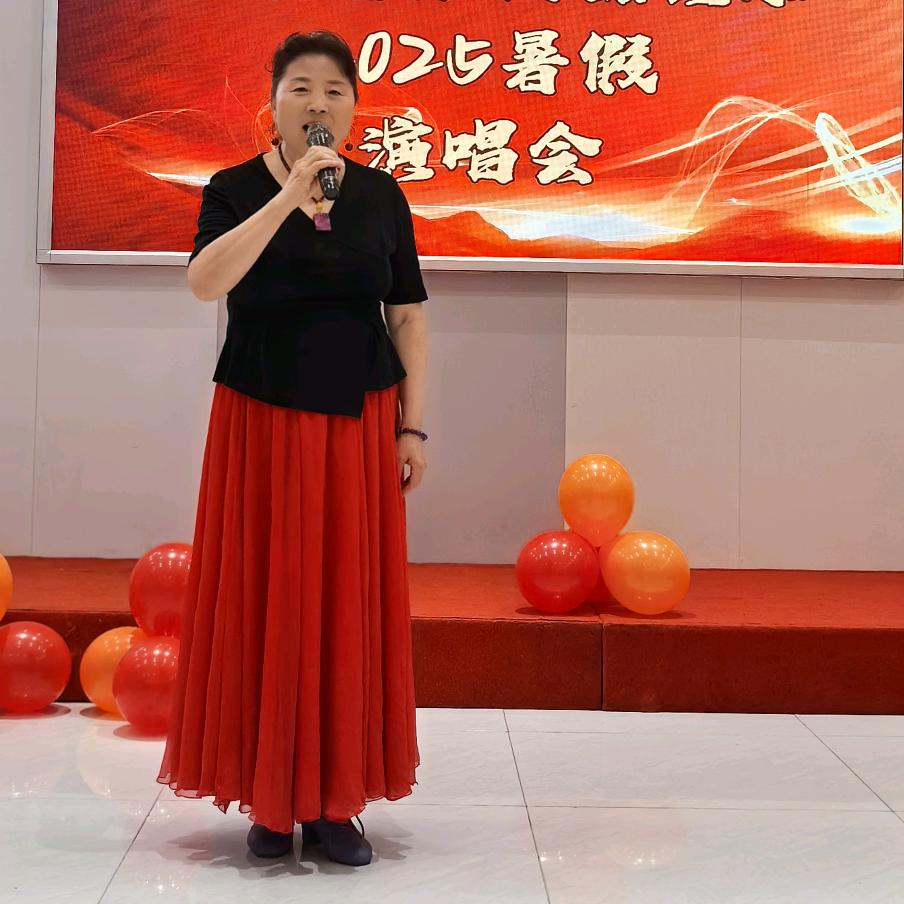 🍎🍅吉祥小龙女🍎🍎