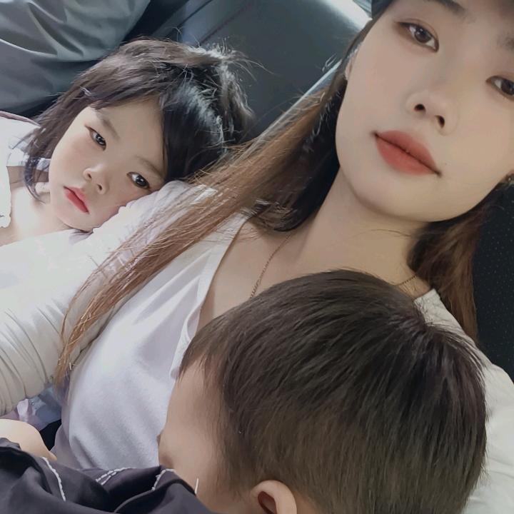 本人己结婚  没事请勿打扰