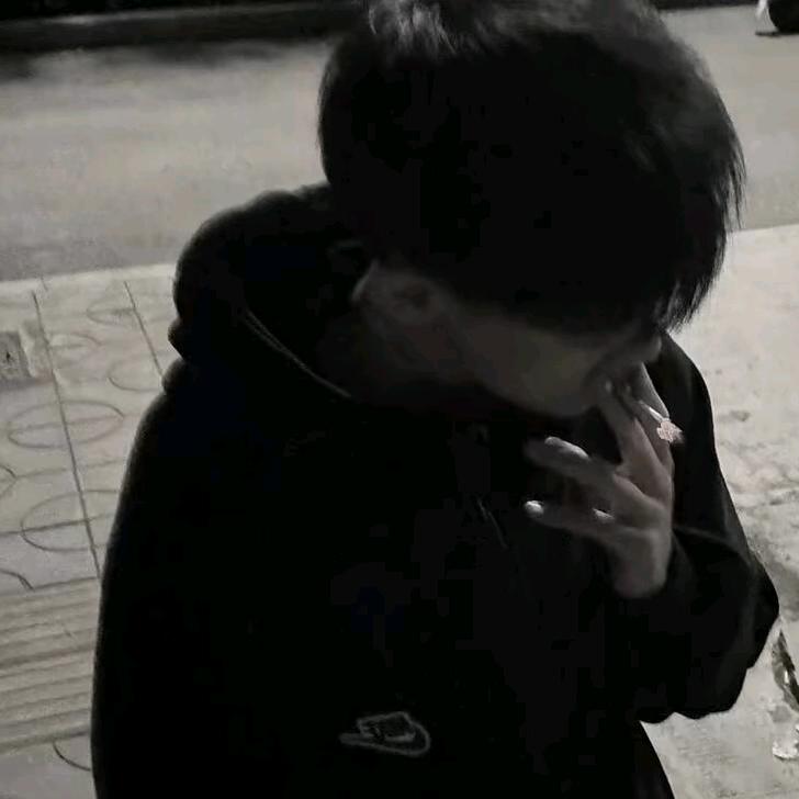 年少轻 狂头像