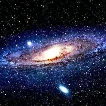 杯中烈酒敬余生