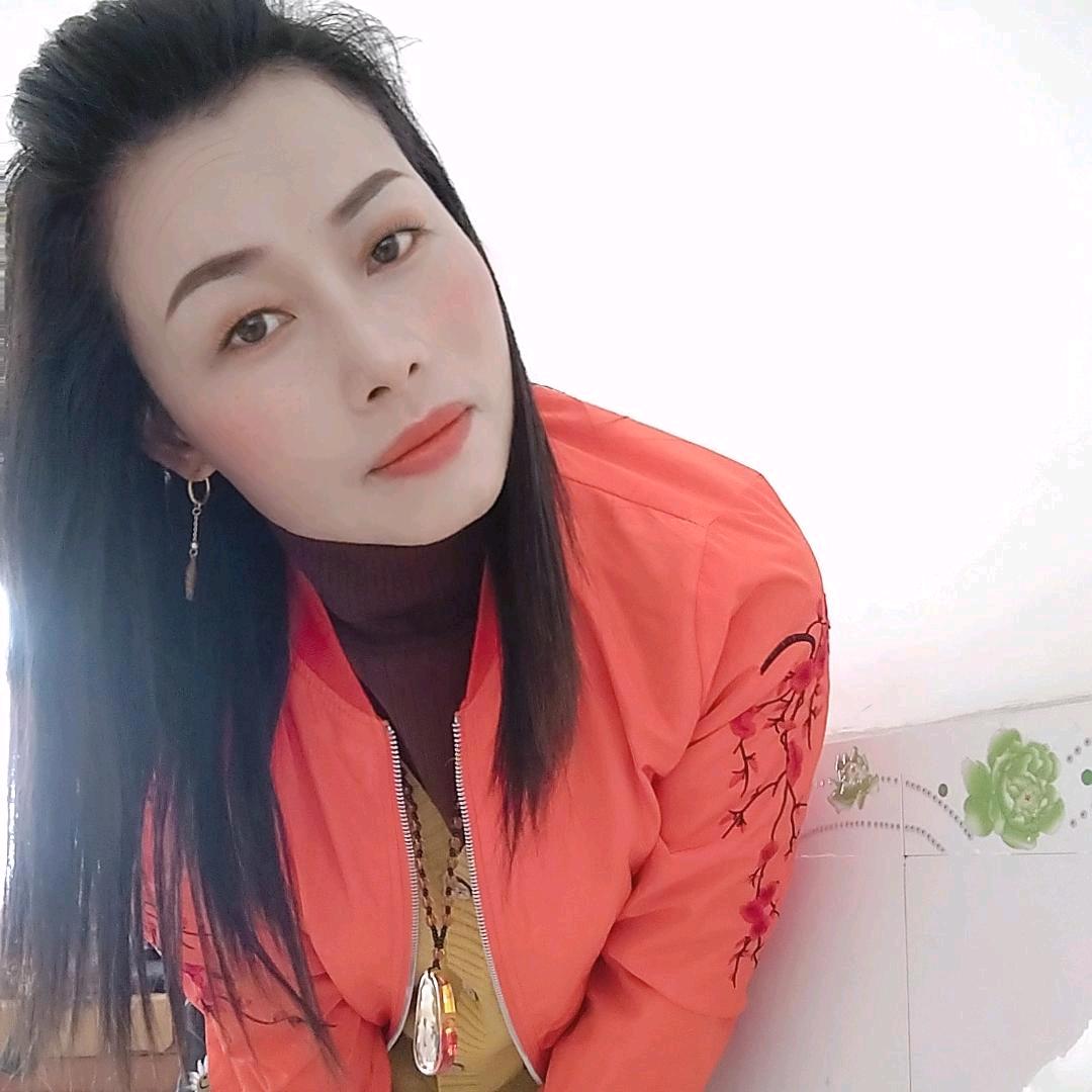 快乐的小老太