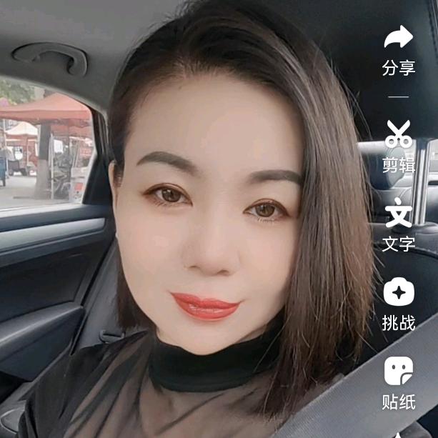 琼琼姐（微胖型）