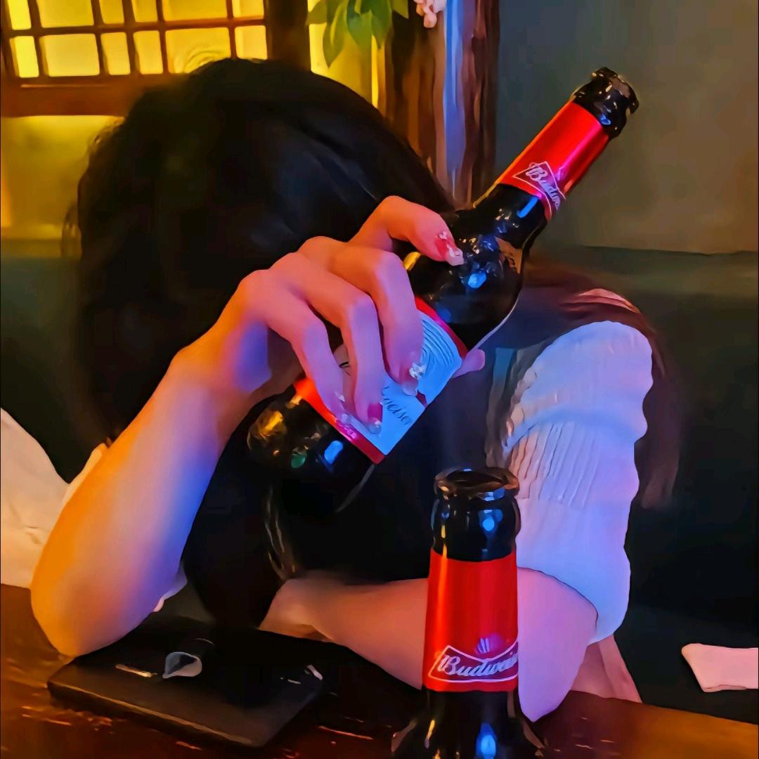 贵州电梯张妹