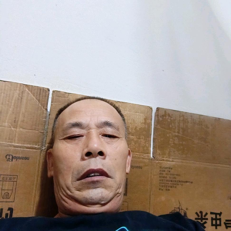 驼乌瓦工