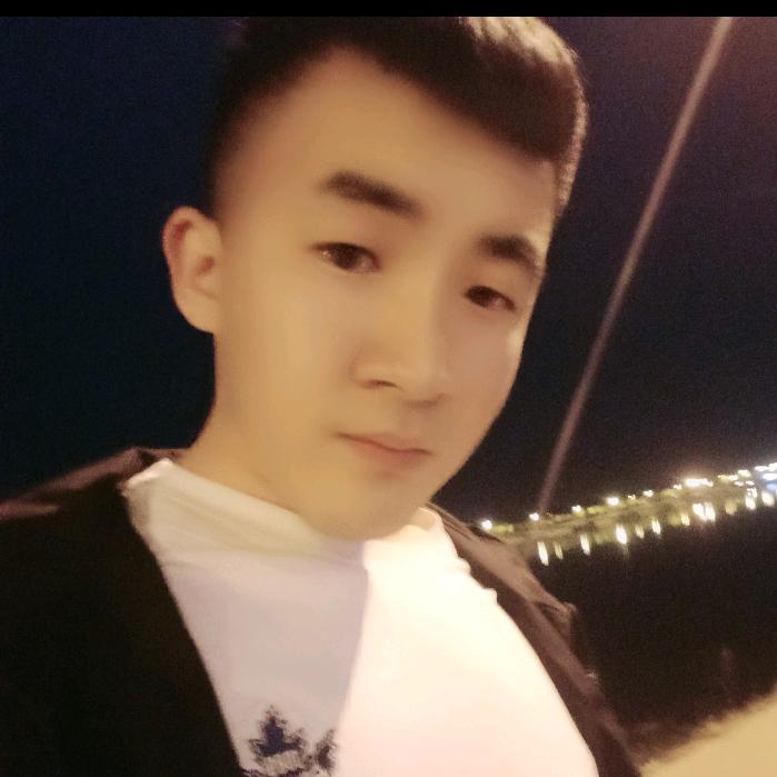 请叫我声丶龙哥