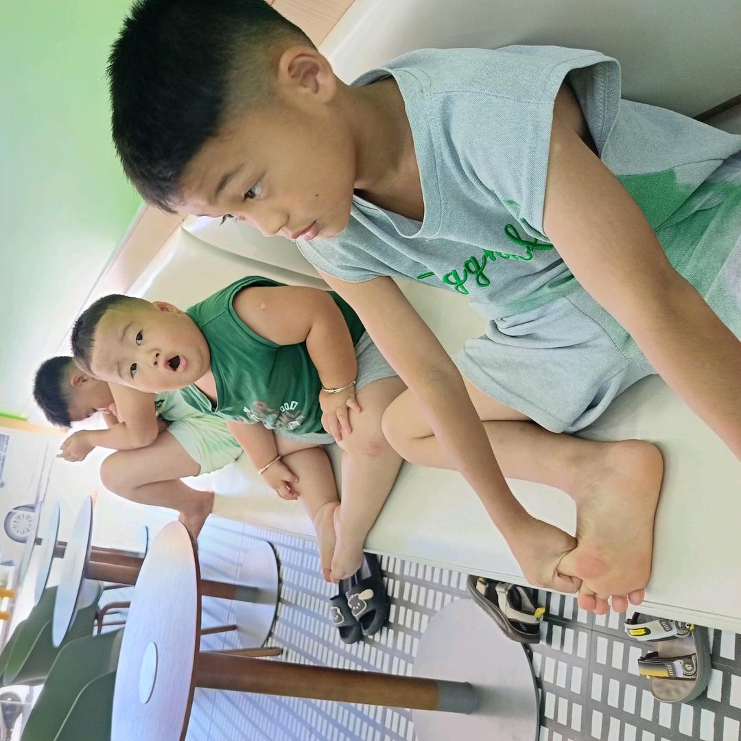 @隔壁老六