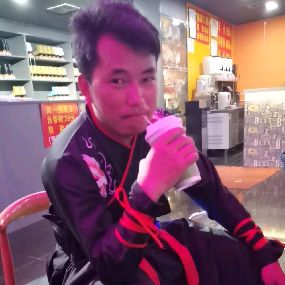 🌈外卖🌙小哥👑（三人行）