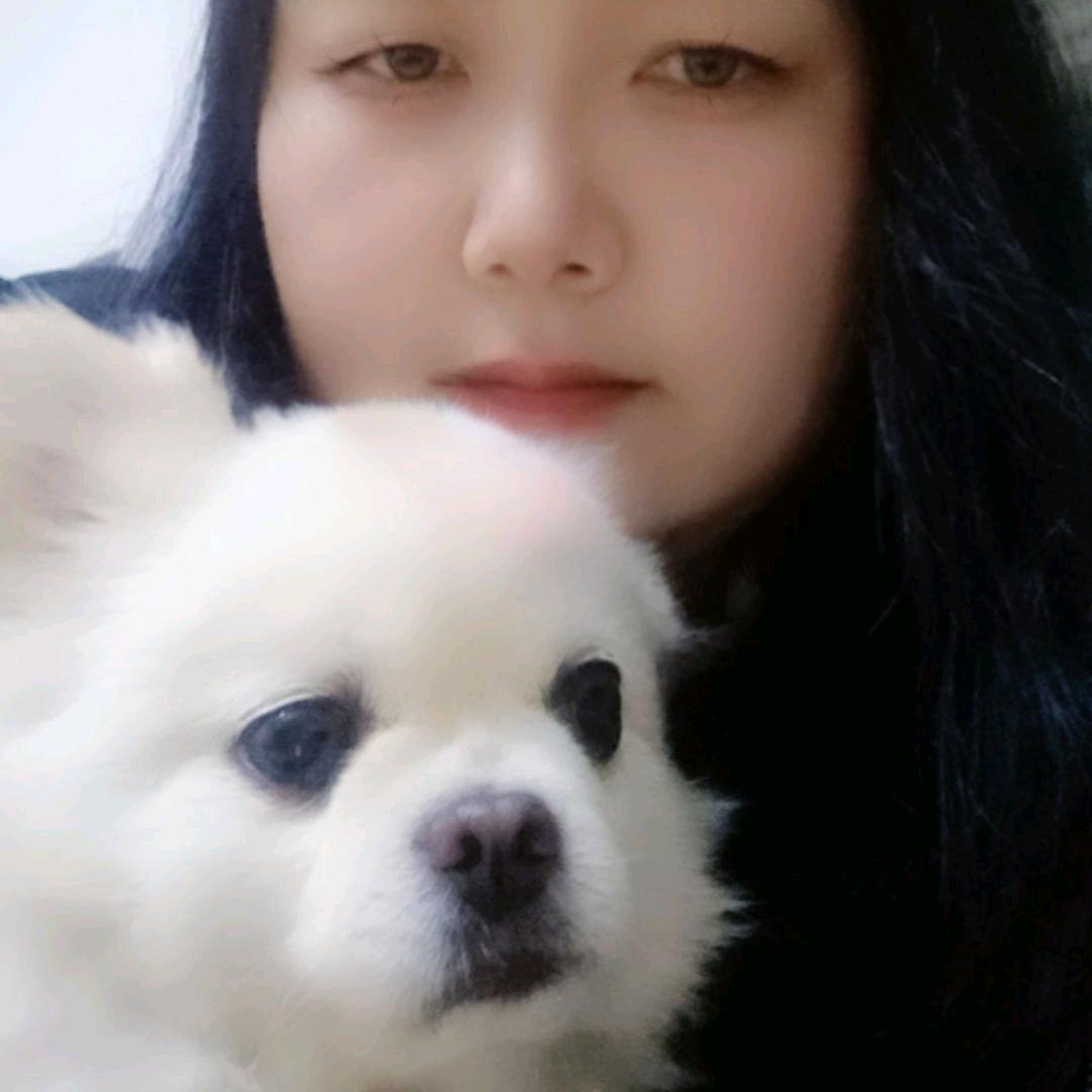 爱真(๑♡ω♡๑)