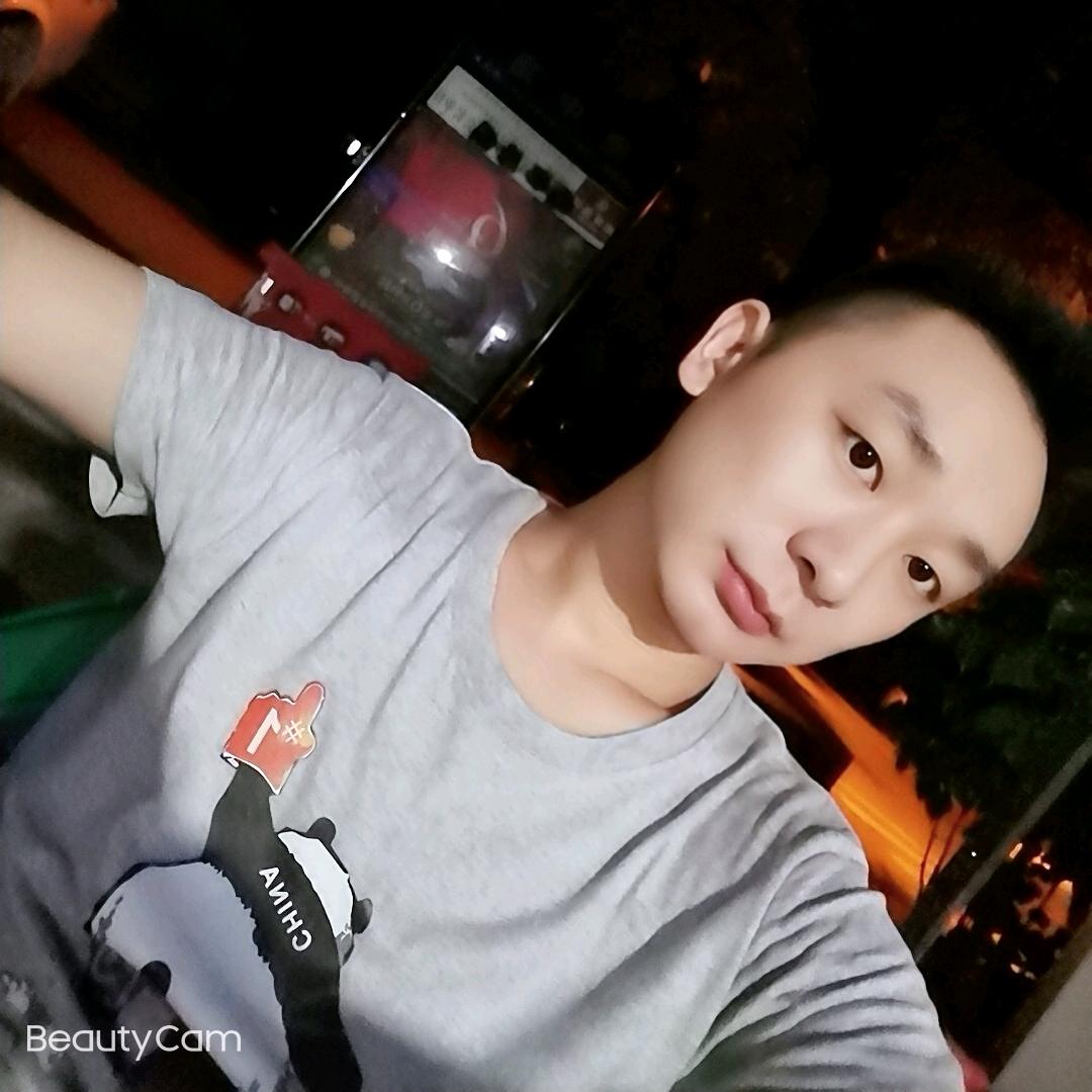 南彭黄果树烧烤大排档小周