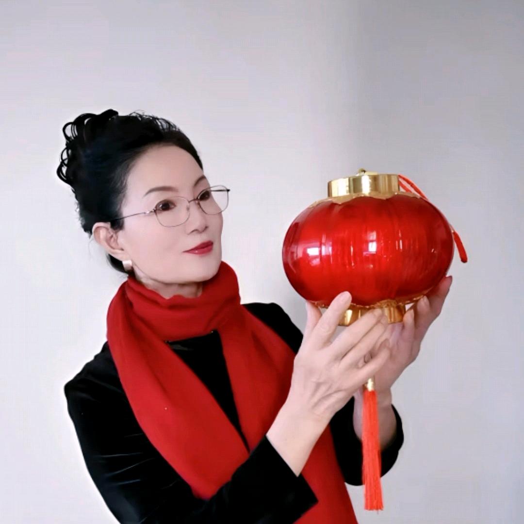 梁馨予（赞不过三）