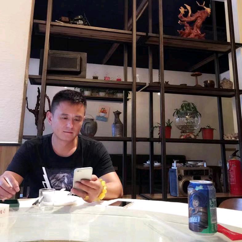 阿奎
