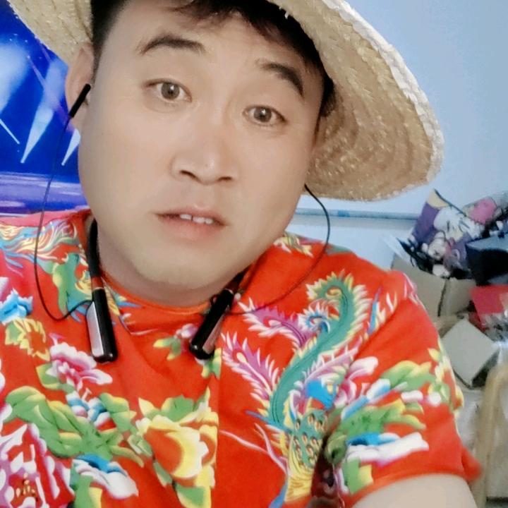 逗哥小伙