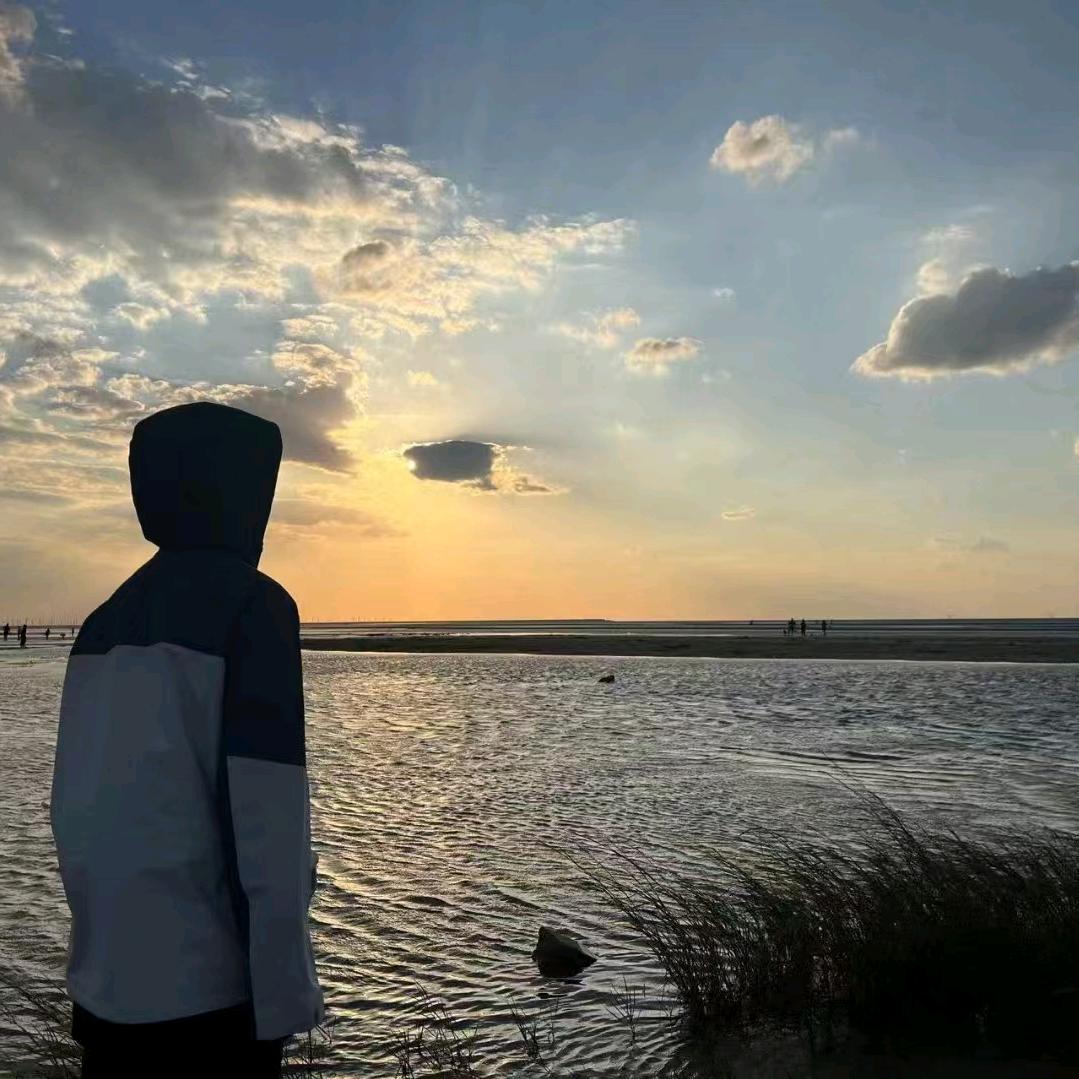 泽淞.