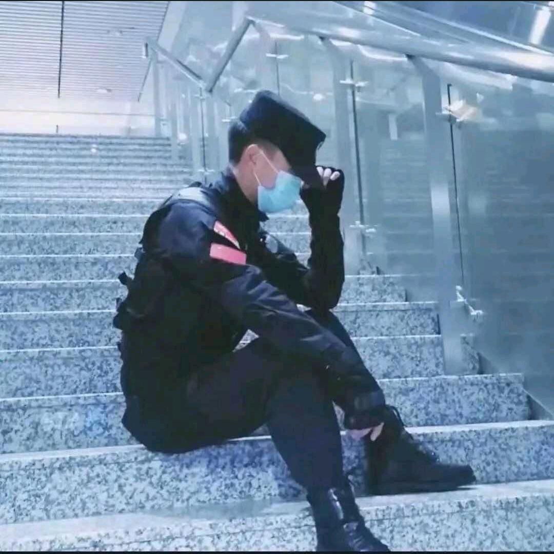 👮🏻‍♂️小邹同志