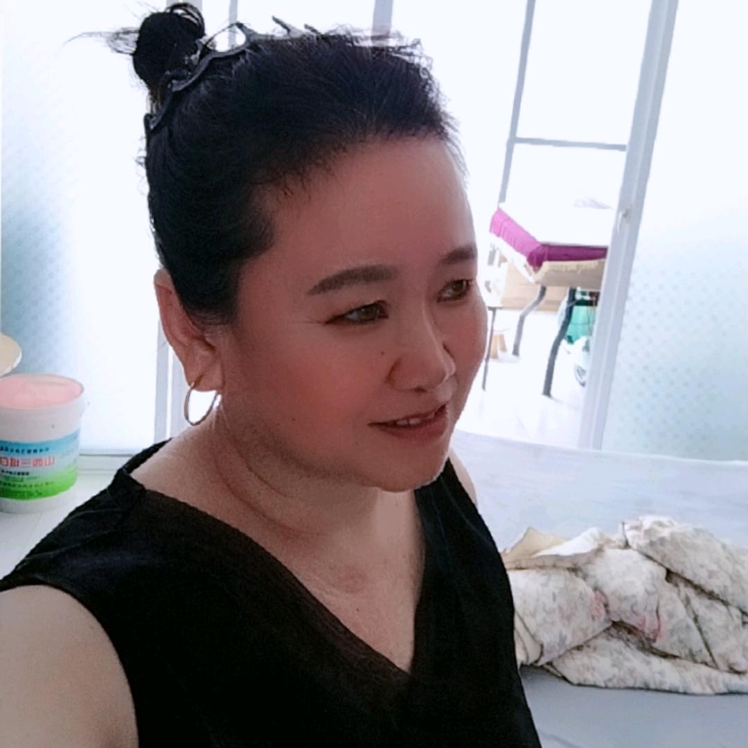 黄英