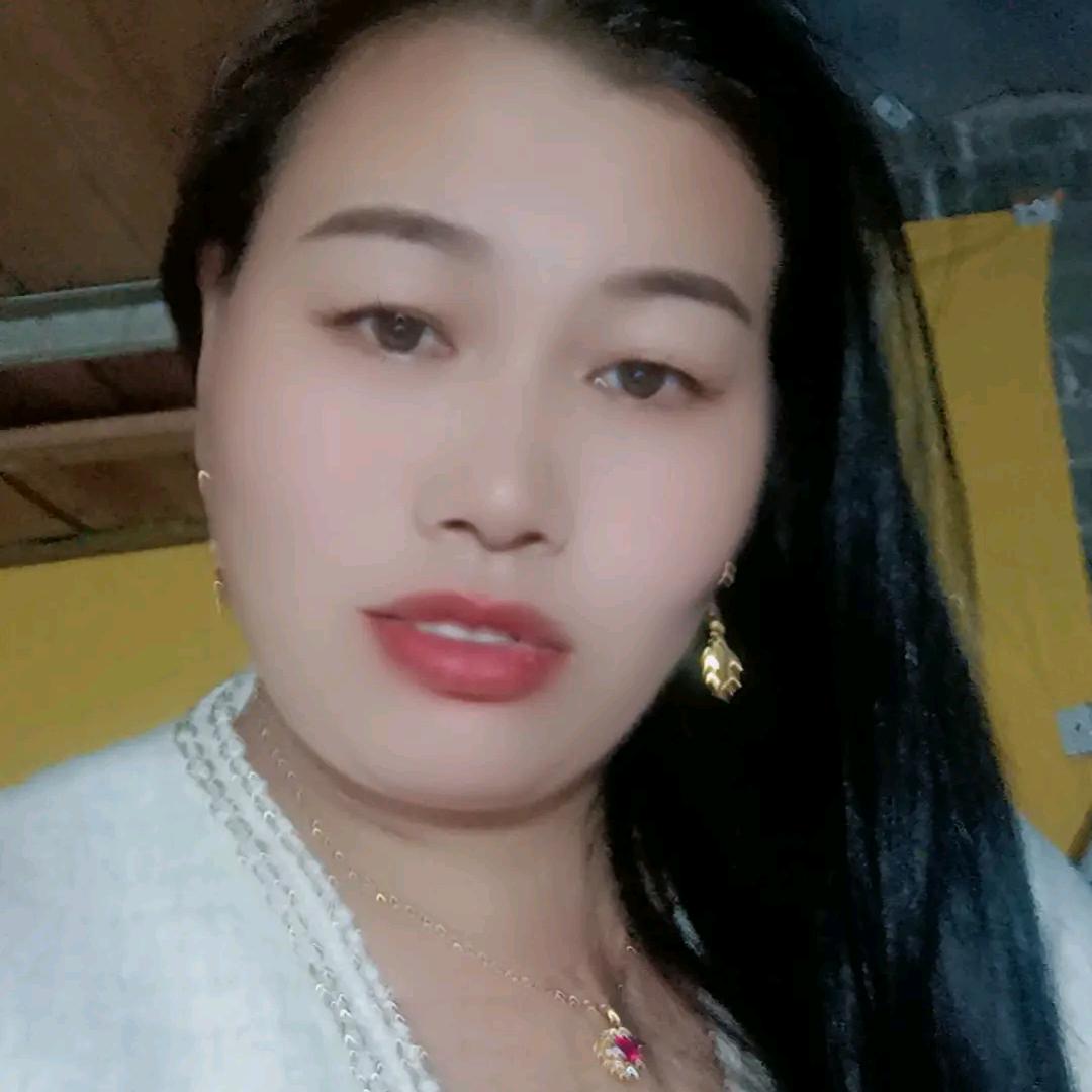 杨洪琼