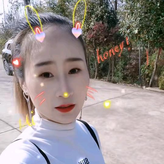 瓷砖美缝的倩丫头