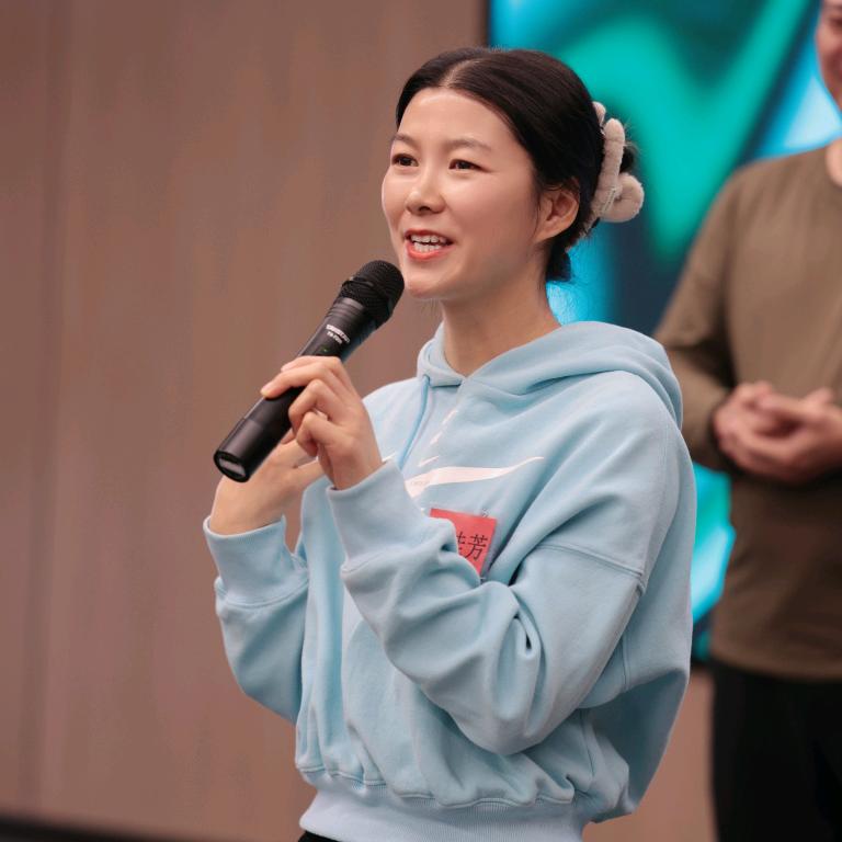 亲滋颜洁面慕斯 阿宁