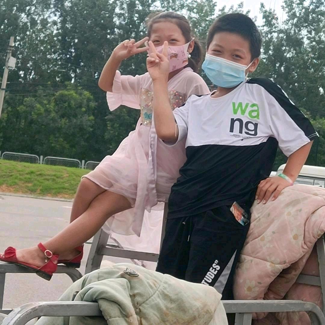 梦梦涵涵【拒绝私聊】