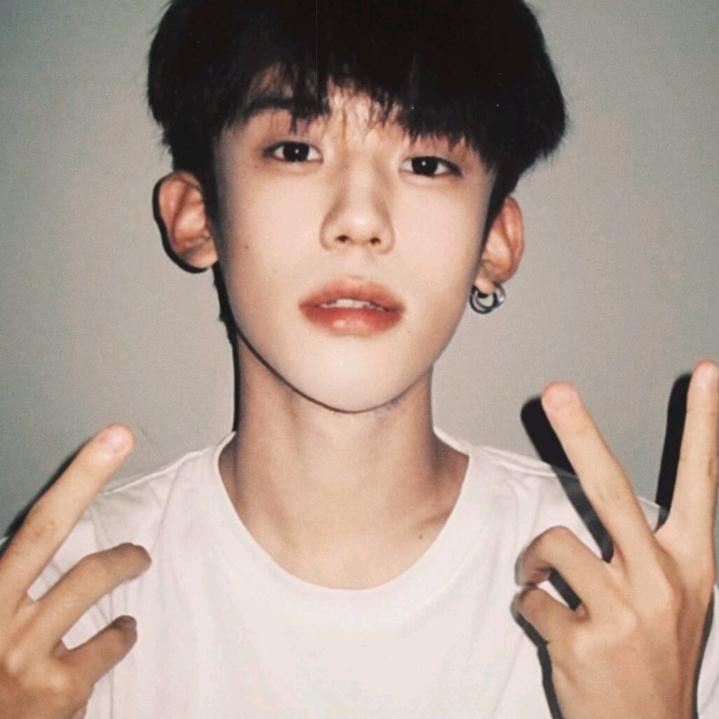 蓝桉.Kar