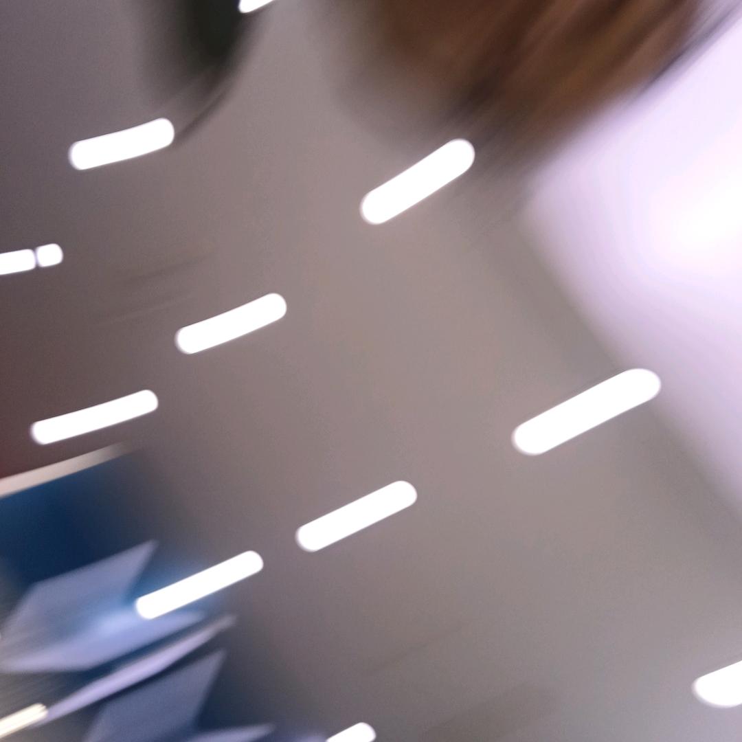 前世情未尽，今生来续缘。