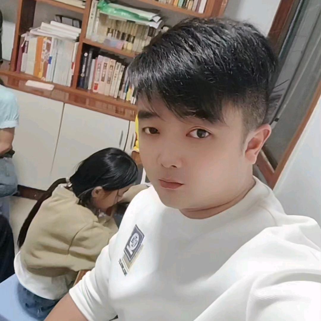 邝宝林✌️