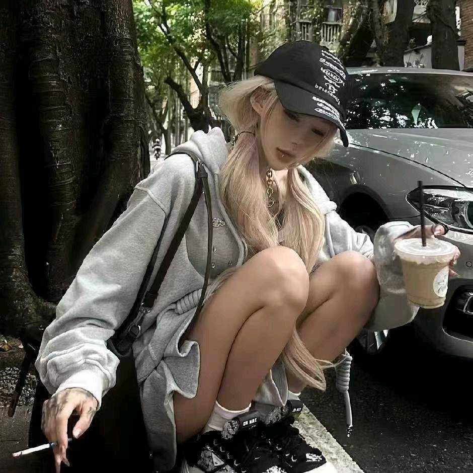 呜呜呜啦啦啦