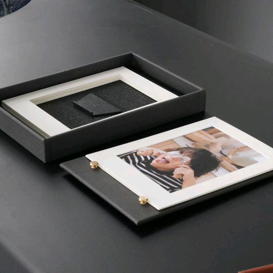 @鸿艺相框相册源头工厂