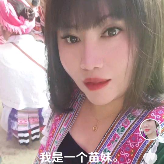 单亲妈妈。