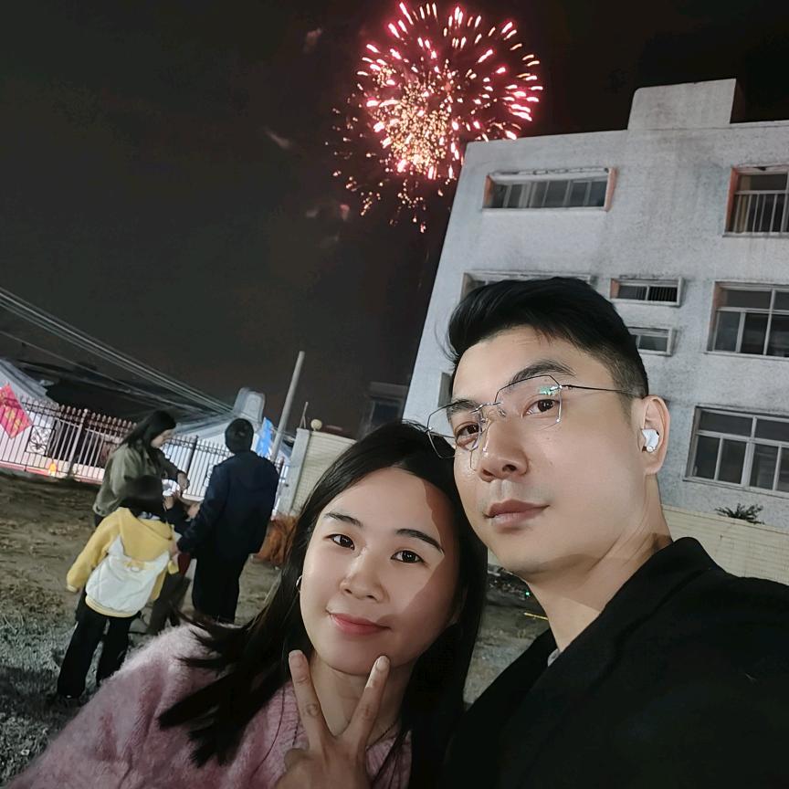 高莉丝烫钻工艺厂