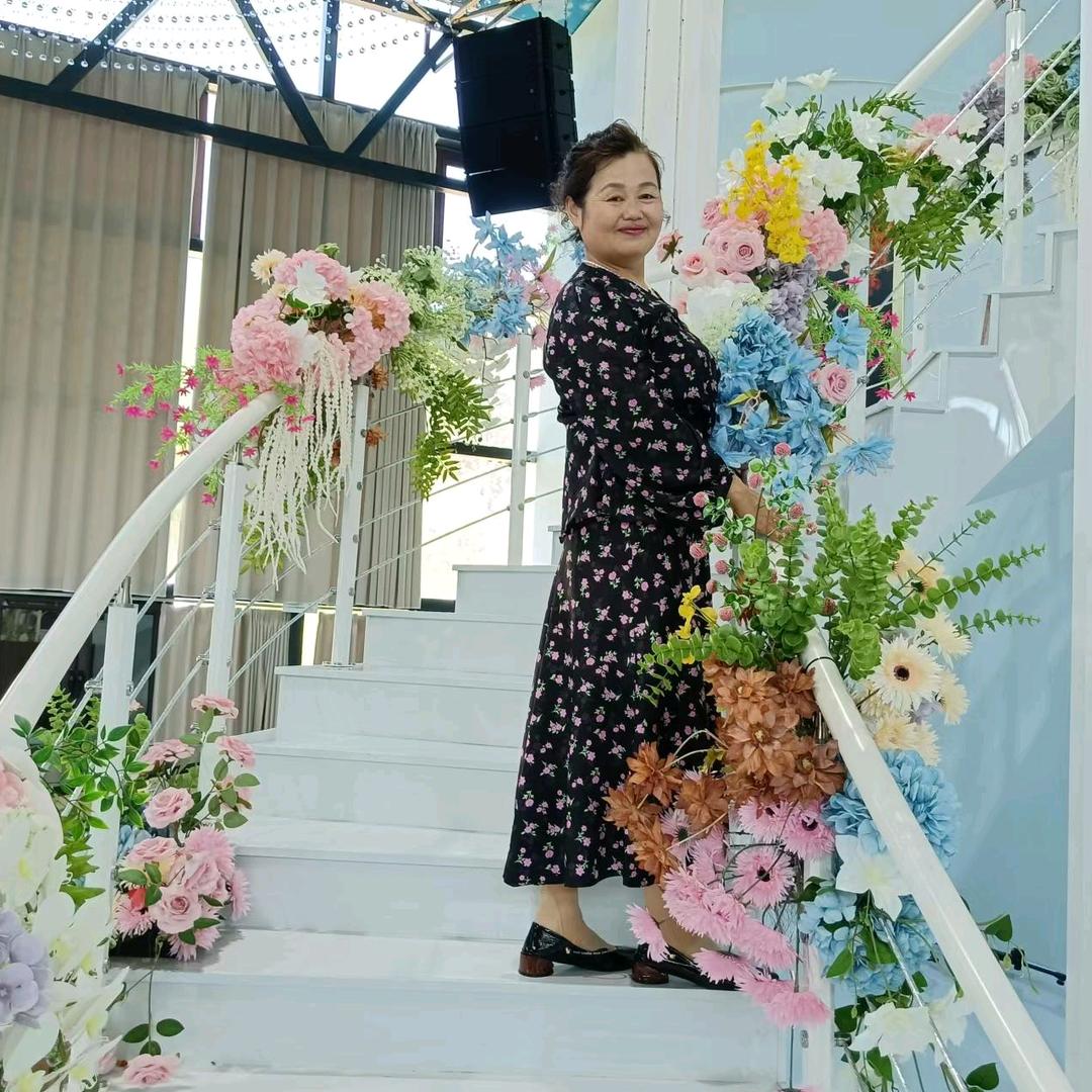 荣华富贵♥(｡￫v￩｡)♥
