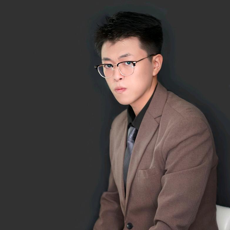 勤勤恳恳的张法师