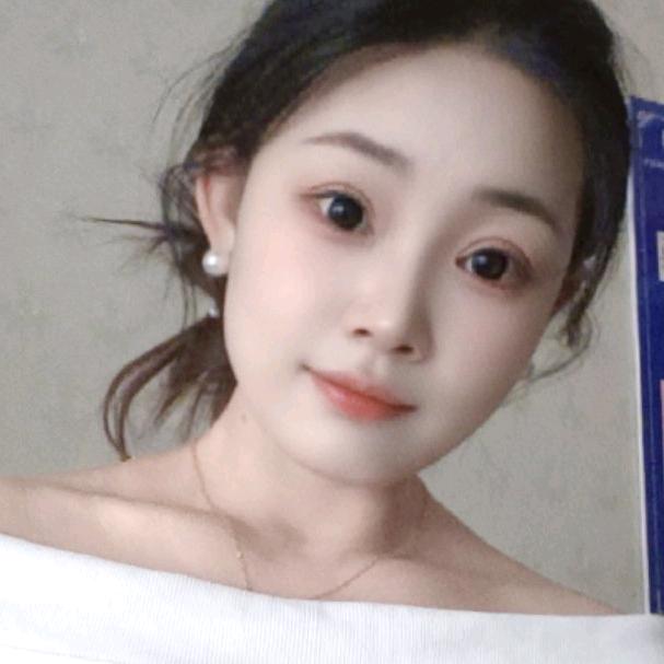 百香缘米线老板娘