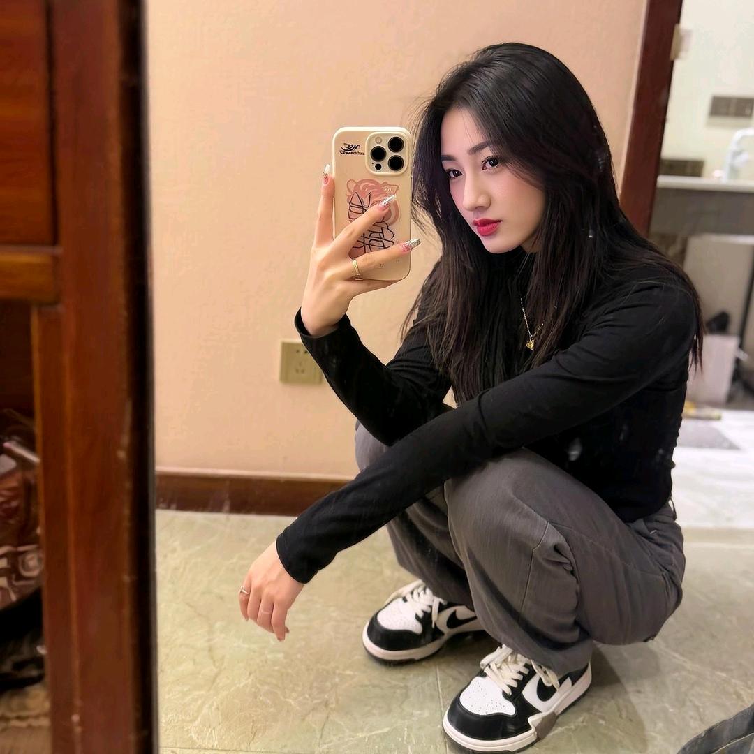 ℳ̶̶̶̶♡̶҉阿美呀ℳᥫᩣ