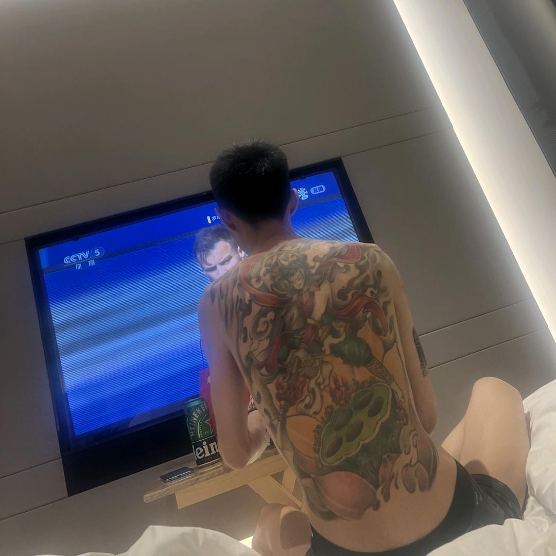 👣李哪吒👣