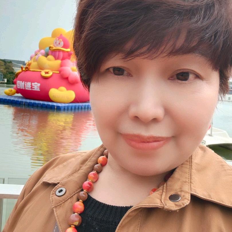 可爱乌苏（每天中午13.10首播）