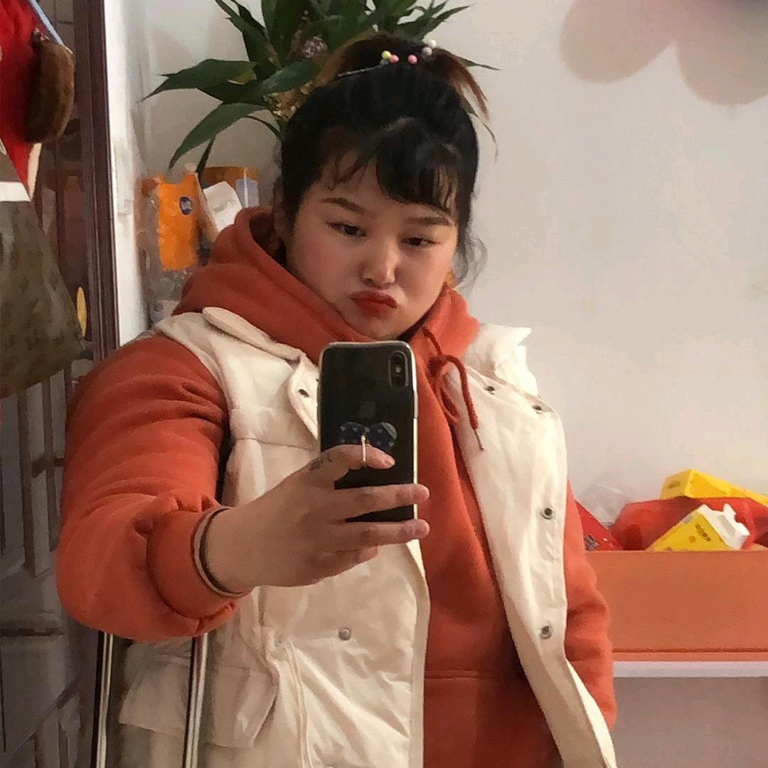 摆地摊（小程） 骨折中