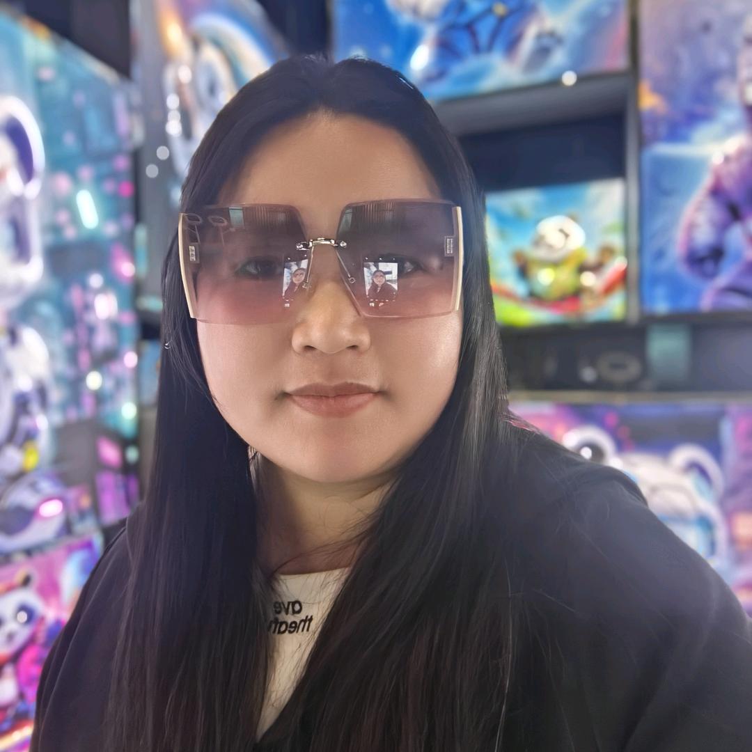 杨 洋