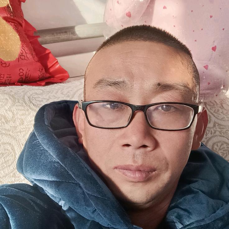 ♛༺逐光前行༻♛