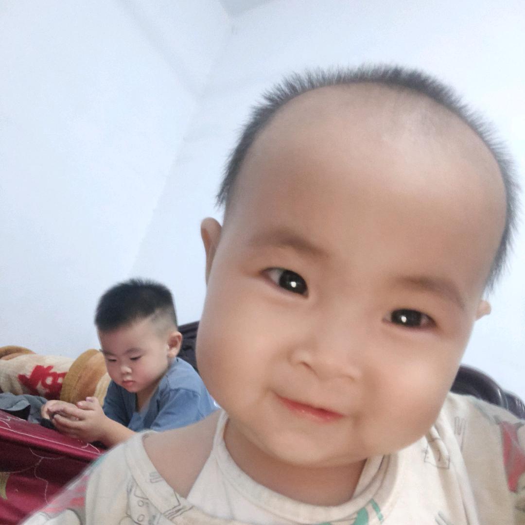 闫飞超